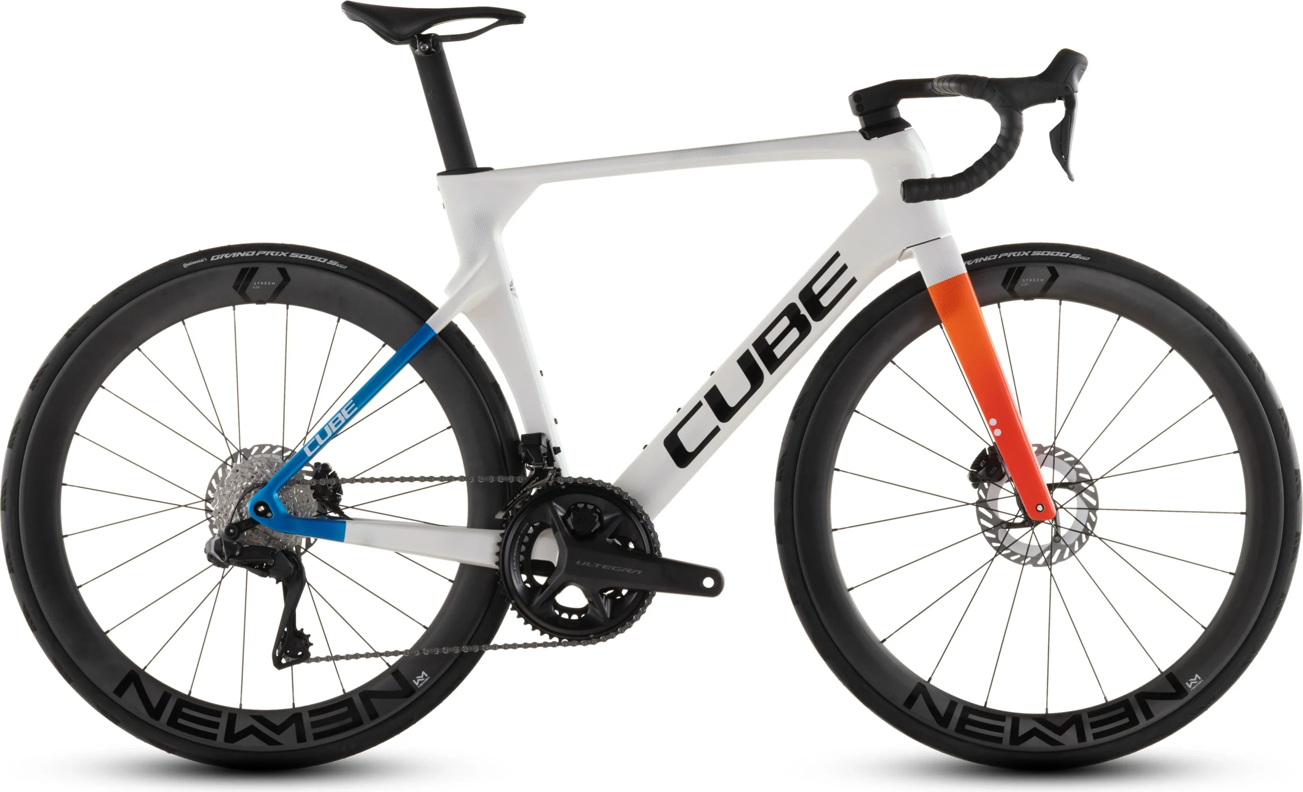 00ae6fd1c4fb94526d37cfddf54f8ac6cc4947ec_736fee631c9141ea-scaled-2.webp Cube Litening AERO C:68X Race (2026) | Vélo de course aérodynamique – Image 1