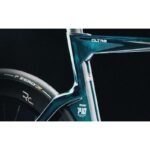 Bianchi Vélo Route Carbone Dura Ace Di2 - OLTRE RC 140th - 2025 - inked dark celeste / carbon UD CK16 / full glossy – Image 4