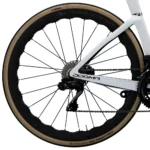 Pinarello Vélo de route Competition Dogma F Dura Ace DI2 2026 – Image 3