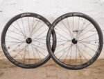 Paire de Roues ZIPP 303 S Disc roues carbone 45mm disque pneu tubeless 2025 – Image 5